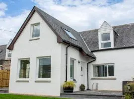 Stunning Country Cottage in Ardross Close To Traitors Castle & NC500