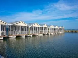 Blufin Bungalows & Marina