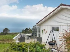 Gorgeous Home In Sørbøvågen With Wifi