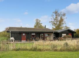 Cozy Home In Askø With Wifi，位于Askø的酒店