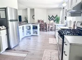 River Access at Blanco River, Charming Big Cottage