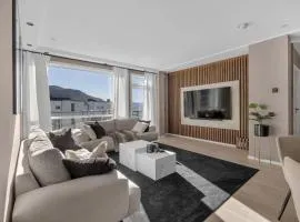 Premium City View Apartment