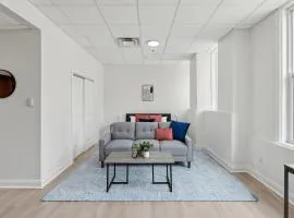 East 225 I Modern Studio In Downtown Rochester