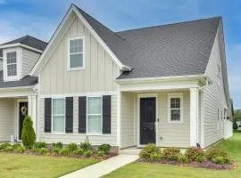 Family-Friendly Townhome in Murfreesboro!