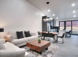 Vizcaya #5 - Moab's Newest Luxury Rental with Private Hot Tub