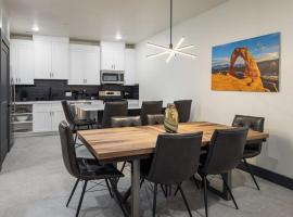 Vizcaya #9 - Moab's Newest Luxury Rental，位于摩押的酒店