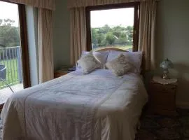 Room in Guest room - Orchard Manor, Fore Street, Probus, Tr24ly, Nr Truro