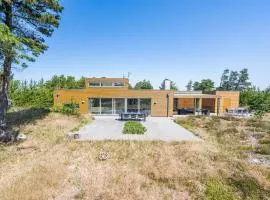 6 person holiday home in Henne