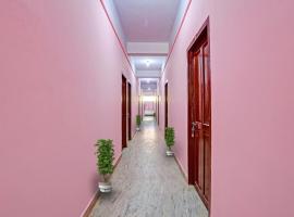 Hotel O Bevis，位于Kazhakuttam的酒店