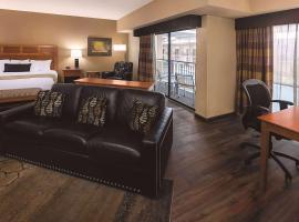 Wyndham Bloomington - Mall of America
