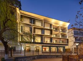 Zhangjiajie Happy Hotel，位于Hanqiyu的带按摩浴缸的酒店