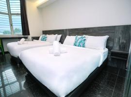 Swing & Pillows - Rawang Selangor，位于万挠的酒店