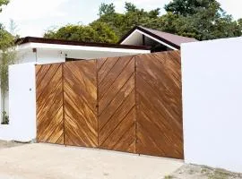 MilGees Vacation House