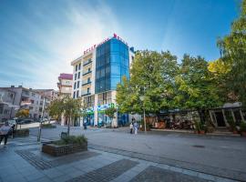 Monelly apartments Loznica - pe&scaron;ačka zona，位于洛兹尼察的公寓式酒店
