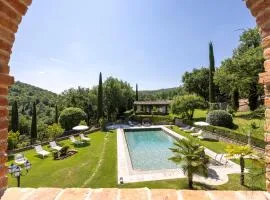 Villa Rigomagno by MMega