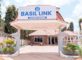 Basil link luxury rooms，位于多多马的酒店