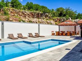 Apartment Delfin-11 by Interhome，位于卡尔卢巴格的酒店