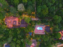 Ushasree Wayanad Heritage Premium Pool Resort by VOYE HOMES，位于安巴拉瓦亚尔的酒店