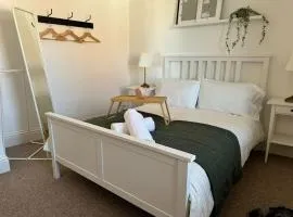 Town Centre Flat For Two Adults in Blairgowrie