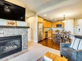 Walk to Slopes Granby Condo with Balcony!