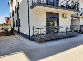 Apartament Nou 2 camere Slatina，位于斯拉蒂纳的酒店