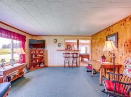 Penn Yan Vacation Rental Near Seneca and Keuka Lakes，位于彭延的酒店