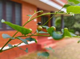 THEERTHAMKARA Staycation，位于Nīleshwar的酒店