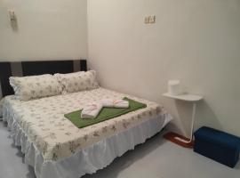 SS HOMESTAY2 - Homestay Budget Tanah Merah，位于丹那美拉的酒店