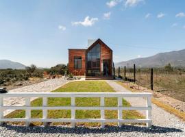 Cabaña a solo 20 minutos de grutas de Tolantongo，位于Cardonal的酒店