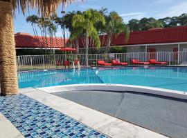 Vero Beach Inn & Suites Vero Beach I-95，位于维洛海滩的酒店