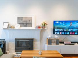 Cozy 3 BR Family Home in Mentone