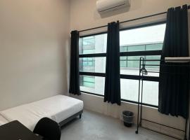 Be Right Back Loft - Alma，位于Kampong Ayer Merah的酒店