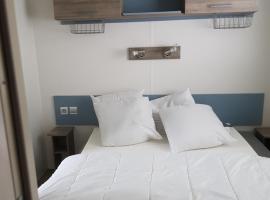 Mobilhome climatisé 6 pers，位于居让梅斯特拉的酒店