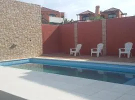 阿祖尔海滨公寓