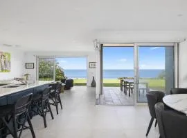 PIHI Beachfront , Pearl Beach, 5beds, 5 bathrooms