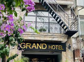 GRAND HOTEL Trịnh Văn Bô，位于河内的酒店