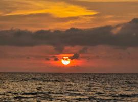 Seaside Sunset Beach Resort，位于Caba的酒店