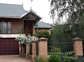 Clarens Mount Rose self-catering holiday house，位于克拉伦斯的酒店