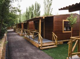 Camping Valdeluna，位于Valdepeñas de Jaén的酒店