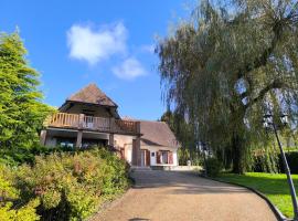 Cocon familial verdoyant - Famille Only - Fête interdite，位于Montreuil-aux-Lions的酒店