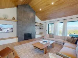Valley View Retreat | Main House