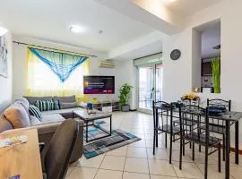 RING - Spacious DeLuxe Apartment, BIG Terrace, Plus FREE Underground Parking