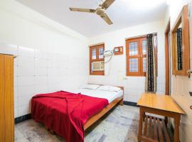 Hotel O Sree Radha Lodge Near Snow World，位于Secunderabad的酒店