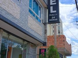 Hotel La Fortuna JK，位于吉拉尔多特的酒店