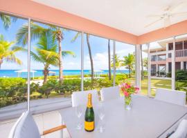 Northern Lights 5 - Family-Friendly Condo with Shared Pool, Great Snorkeling，位于North Side的酒店