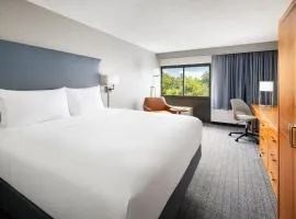 蒙特威尔万怡酒店