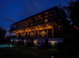 Falcon Riverview Resorts，位于Kuttampuzha的酒店