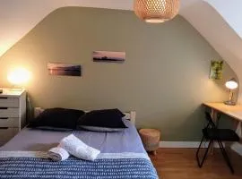 L idéal 10 mn Vannes, draps serviettes inclus, ménage non inclus, wifi, parking gratuit