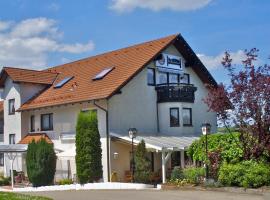 Hotel Schweizerhof，位于Böbingen an der Rems的酒店