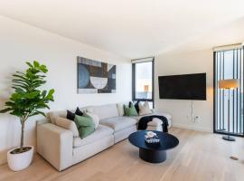 The Pearl Coast - Rooftop Pool, Gym Luxurious 2BR Santa Monica，位于洛杉矶的酒店